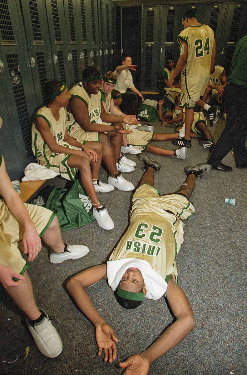 lebron-james-locker-room